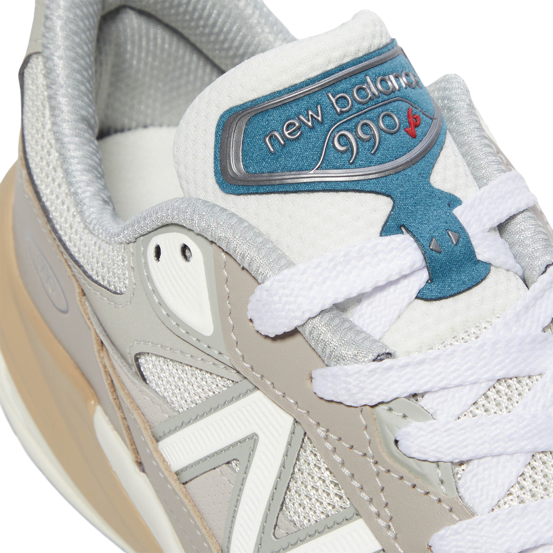 New Balance Made in USA 990v6 (Light Mushroom)