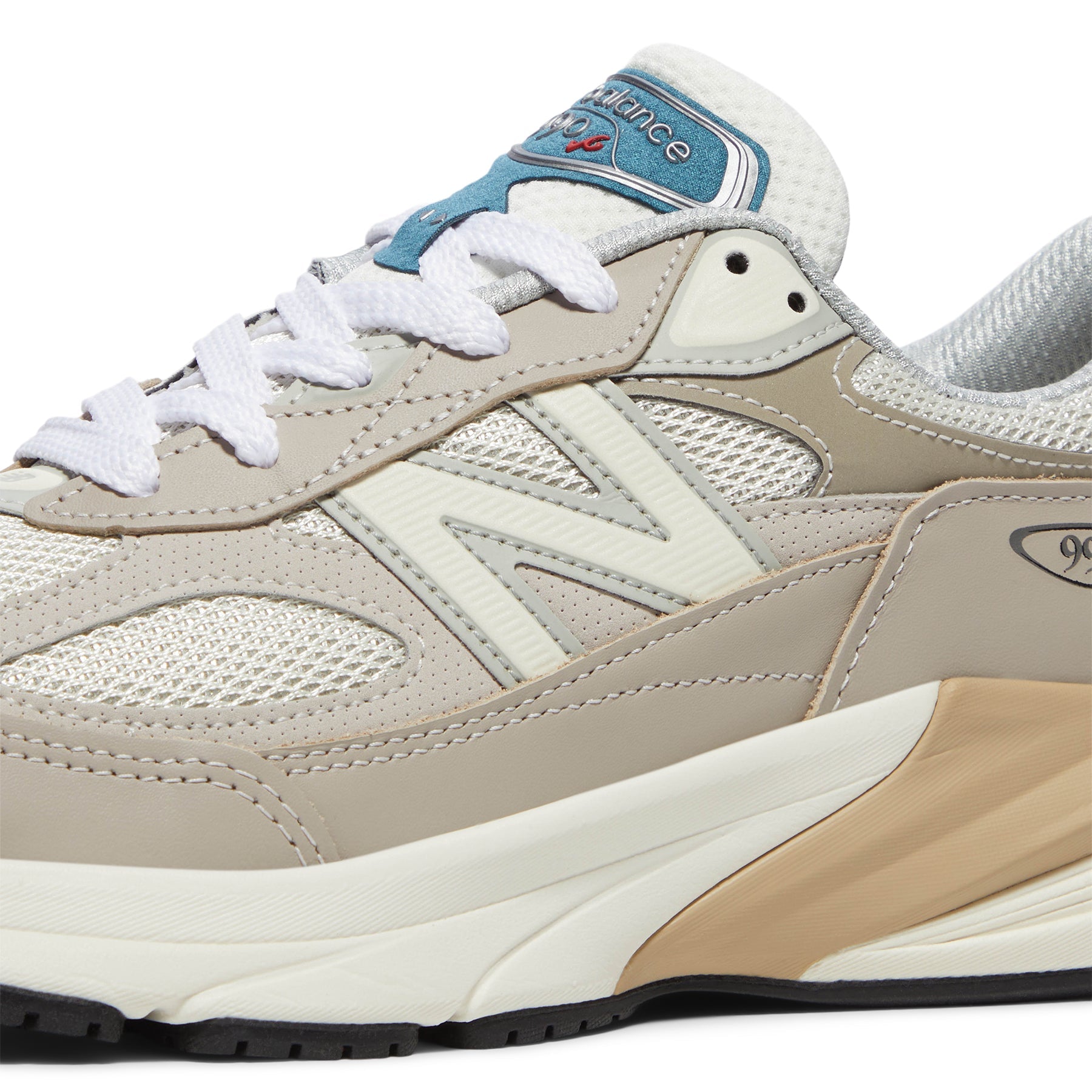 New Balance Made in USA 990v6 (Light Mushroom)