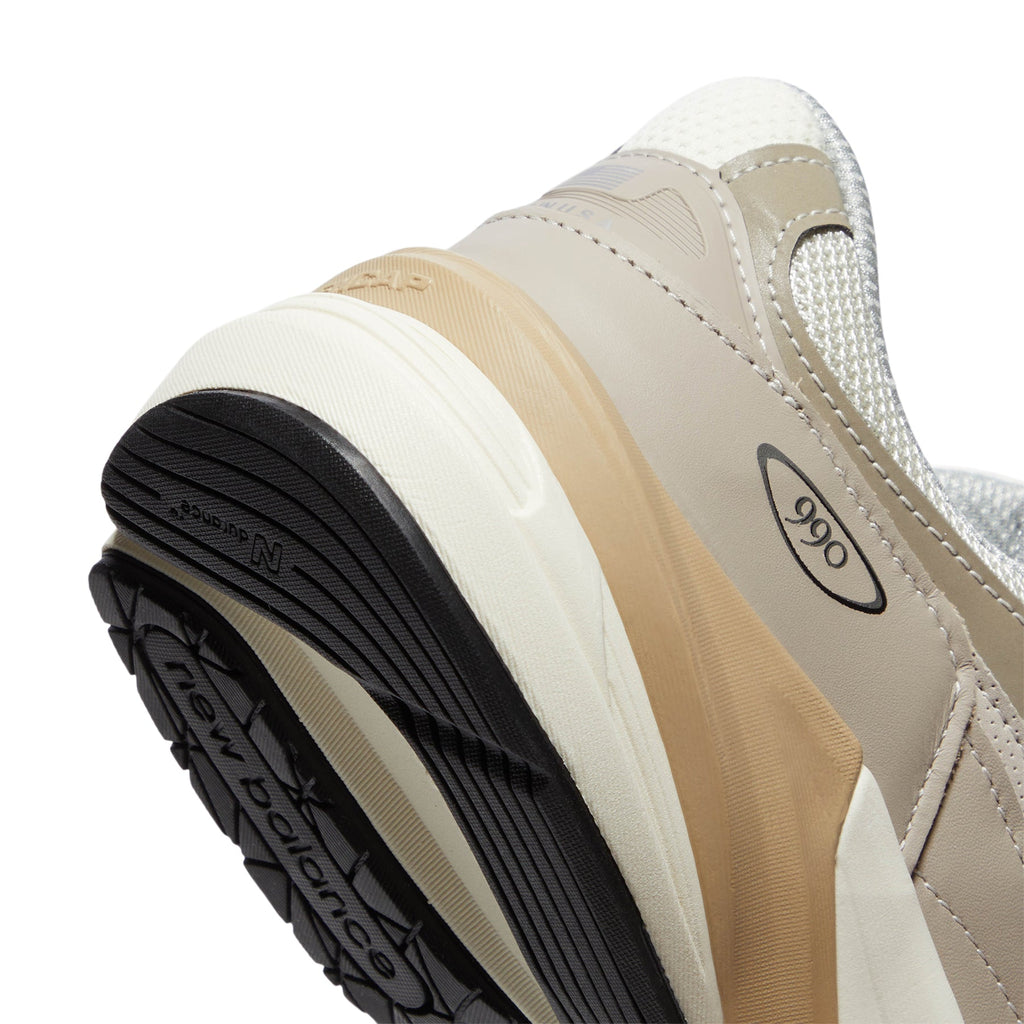 New Balance Made in USA 990v6 (Light Mushroom)