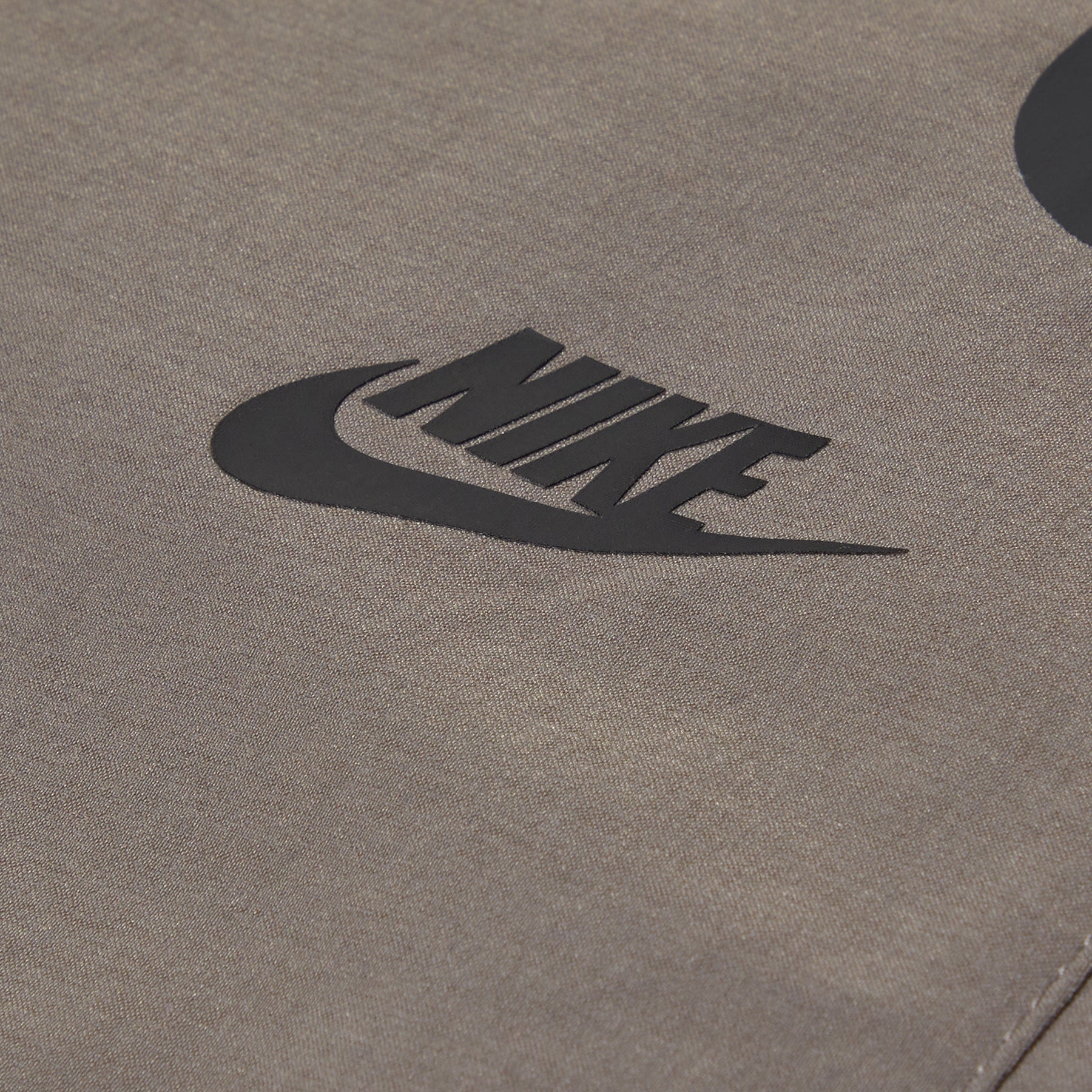 Nike Tech Woven Pants (Cave stone/Black)