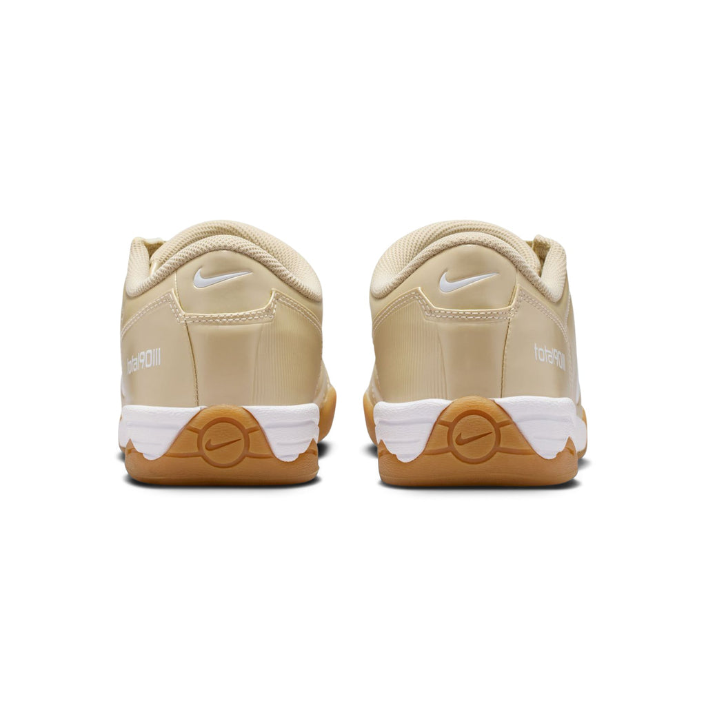 Nike Total 90 (Desert Khaki/White/Stadium Green)