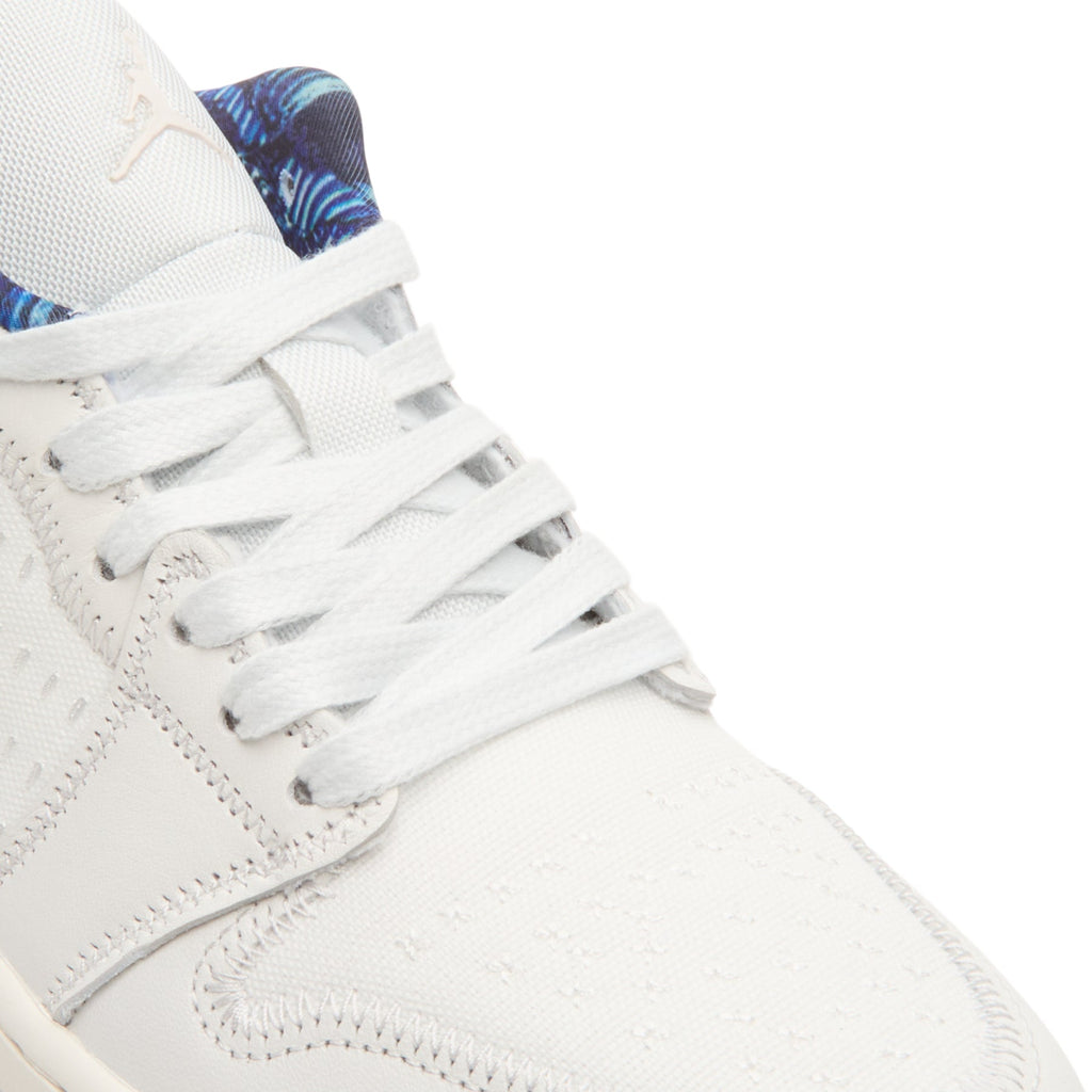 Air Jordan 1 Low SE Apla (Summit White/Sail-Multi-Color-Off White)