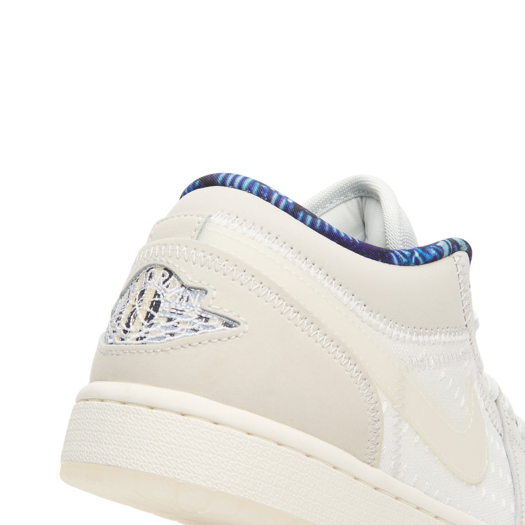 Air Jordan 1 Low SE Apla (Summit White/Sail-Multi-Color-Off White)