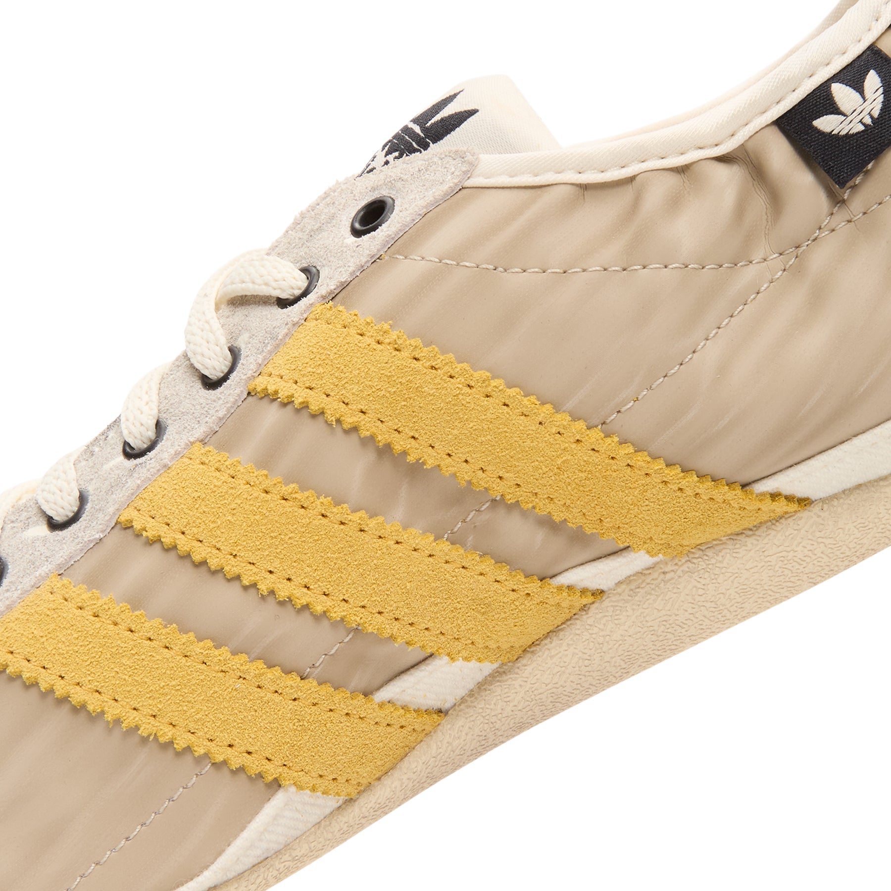 Adidas Tokyo W SFTM (Off White/Preloved Yellow/Core Black)