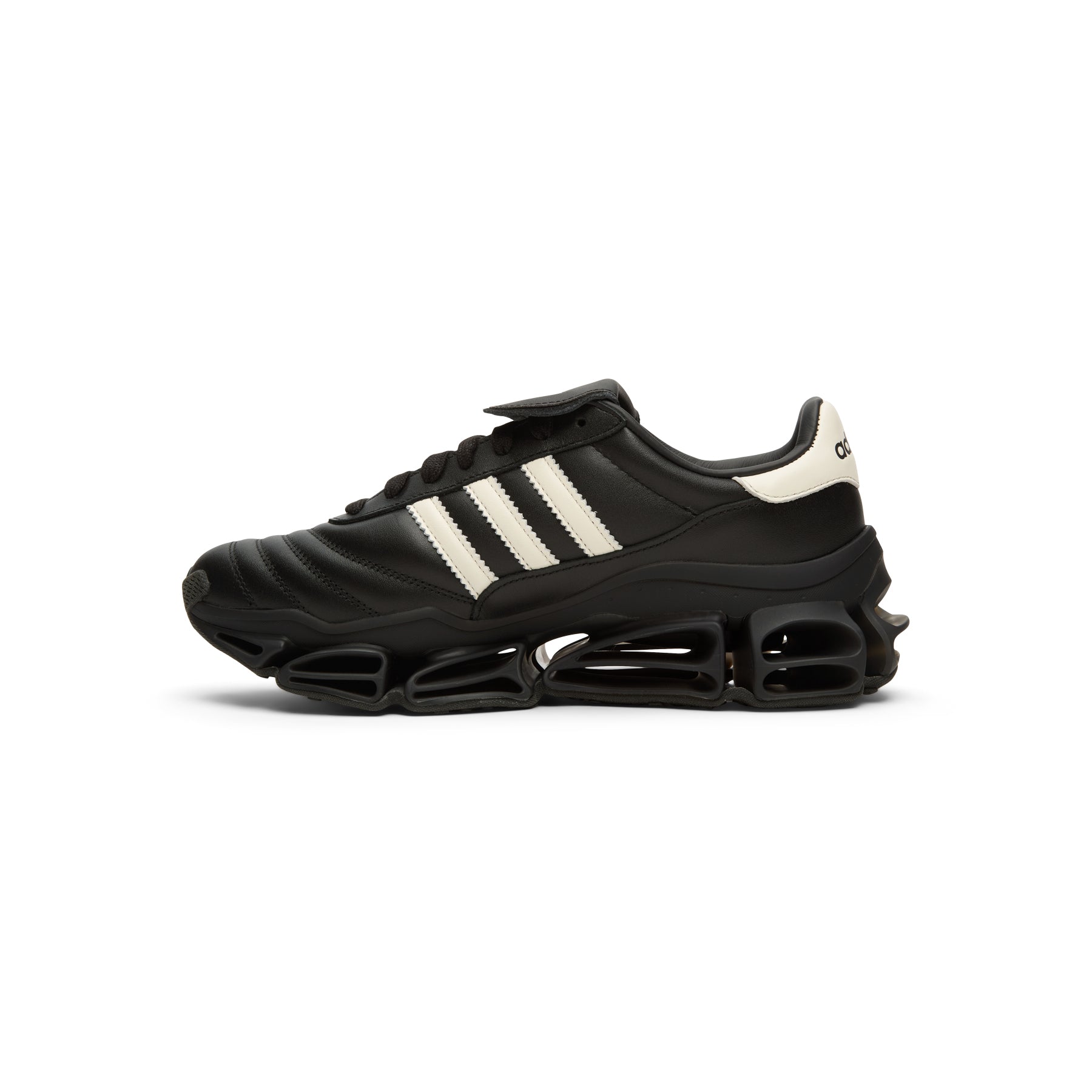 Adidas Chavarria Megaride WC (Core Black/Off White/Core Black)