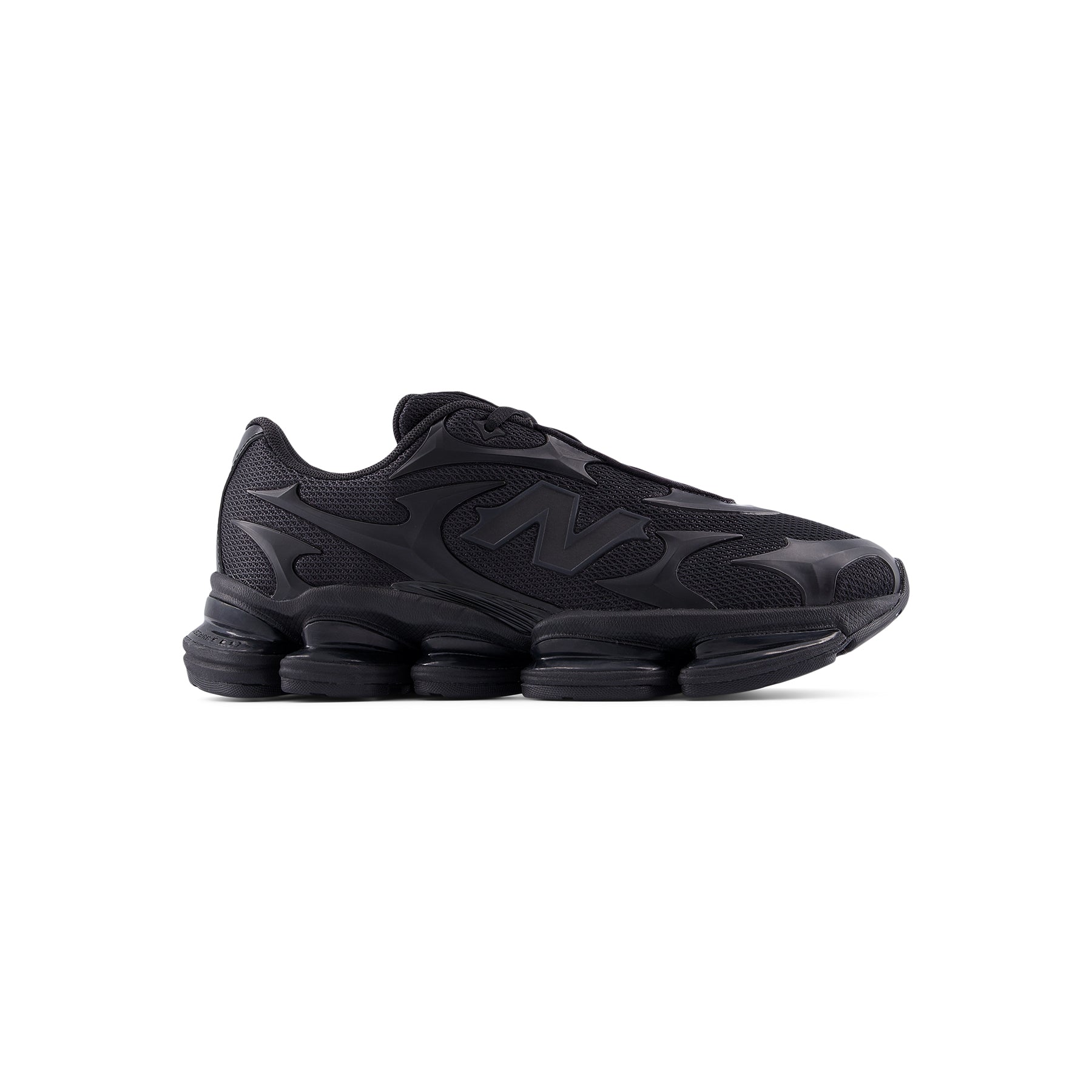New Balance 2000 (Black/Black)